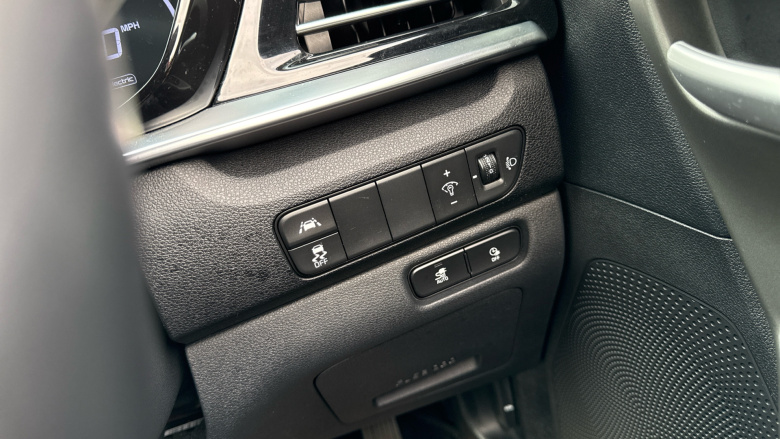 Kia E-Niro 150kW 2 Long Range 64kWh 5dr Auto Electric Estate